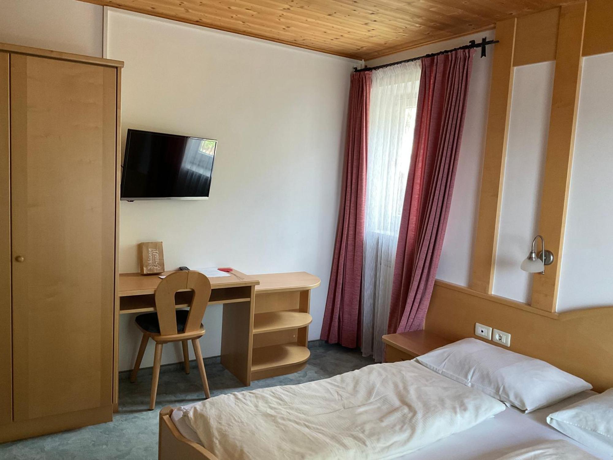 Garni Rika Bed and Breakfast Parcines Εξωτερικό φωτογραφία